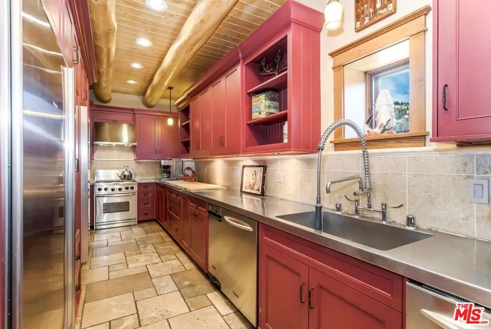 333 Leonard Ave Mammoth Lakes, CA 93529