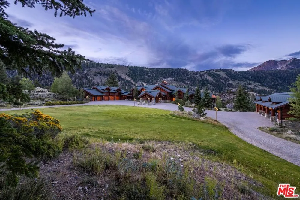 333 Leonard Ave Mammoth Lakes, CA 93529