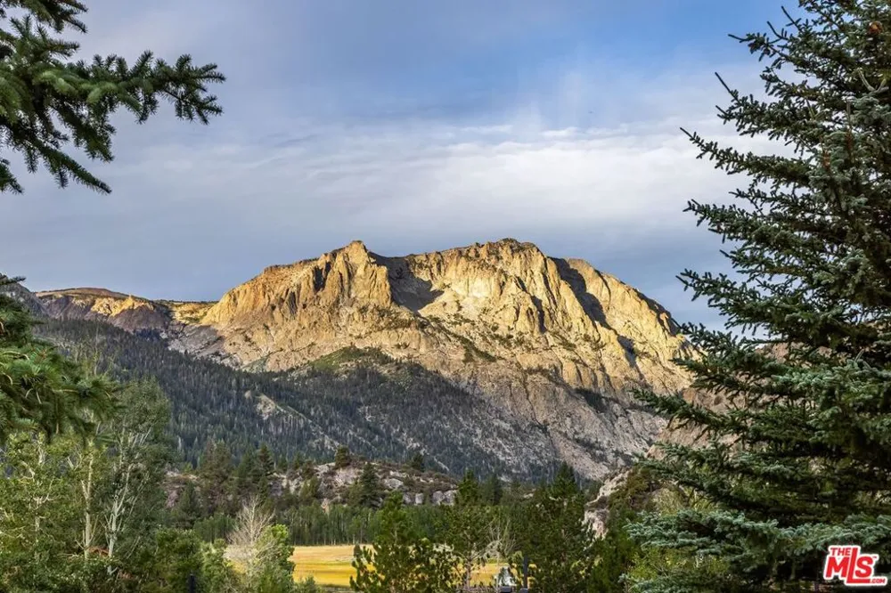 333 Leonard Ave Mammoth Lakes, CA 93529