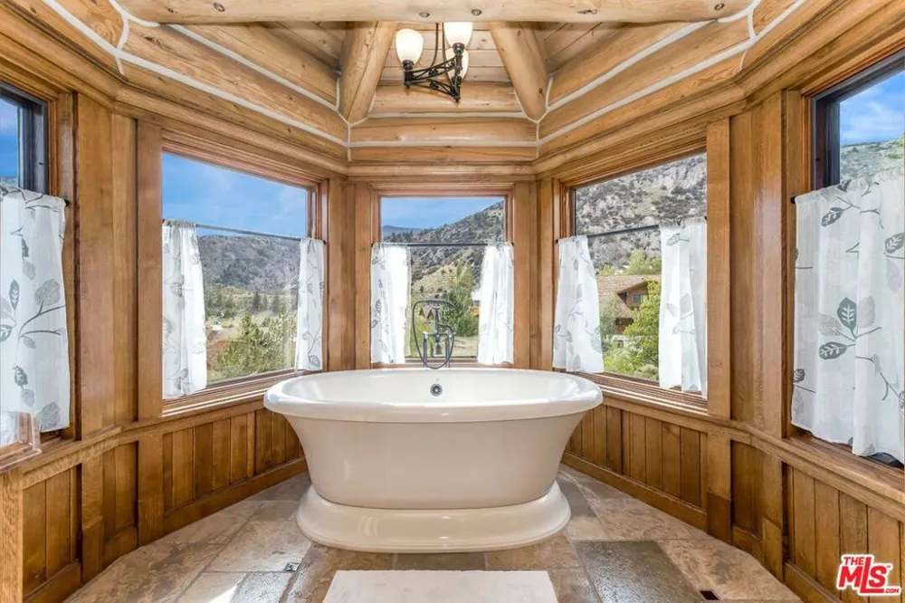 333 Leonard Ave Mammoth Lakes, CA 93529