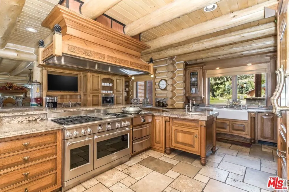 333 Leonard Ave Mammoth Lakes, CA 93529