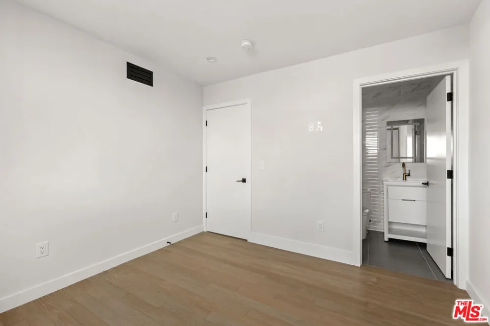 1450 S Crescent Heights Boulevard Los Angeles, CA 90035