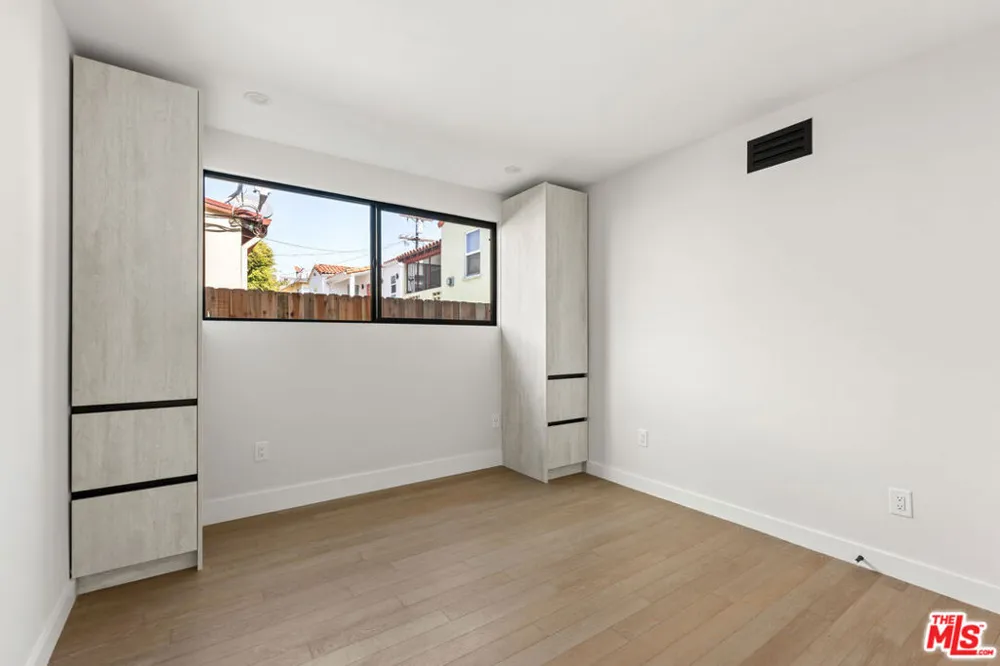 1450 S Crescent Heights Boulevard Los Angeles, CA 90035