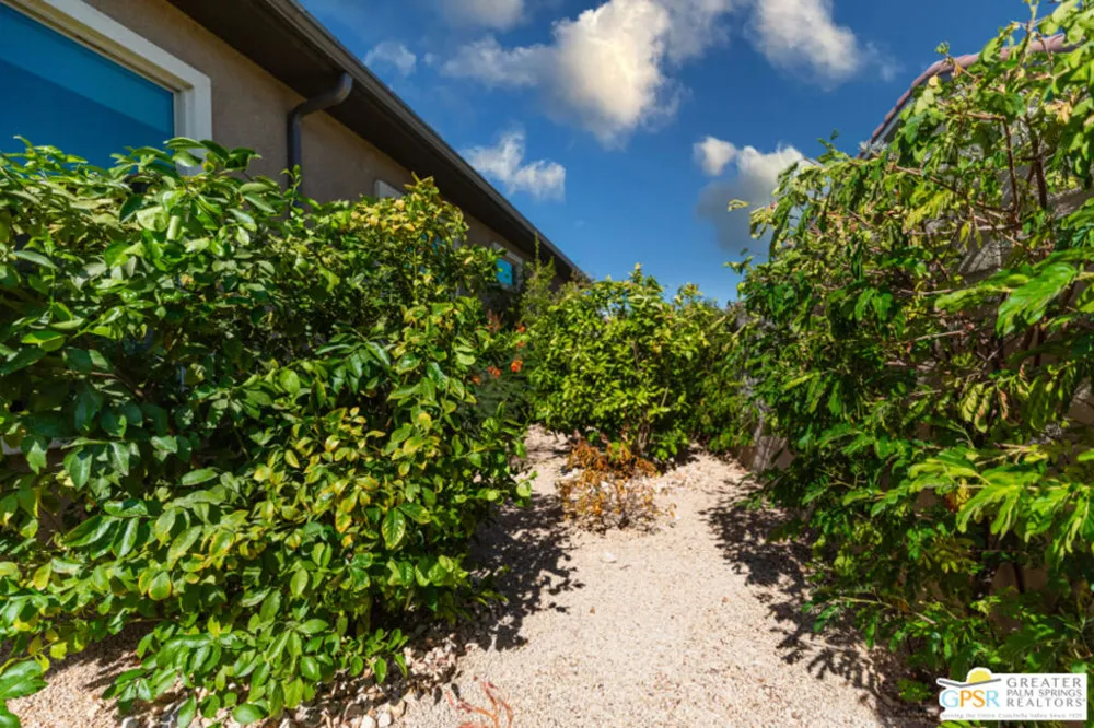 13 Chablis Rancho Mirage, CA 92270