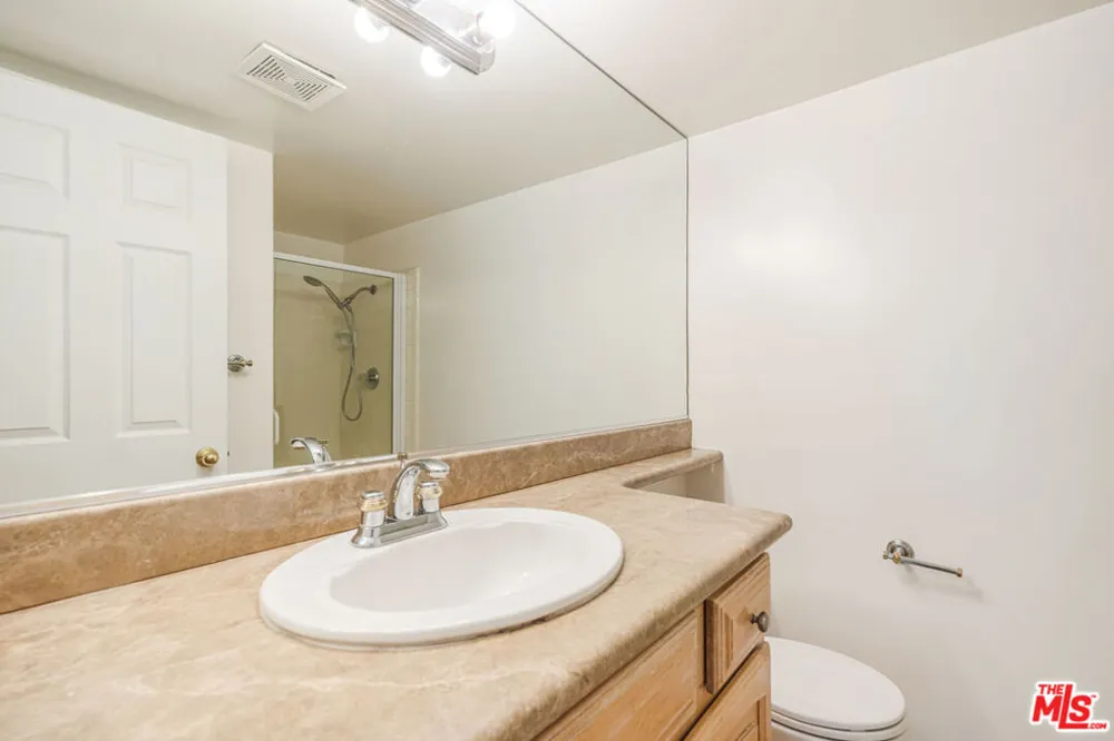 17241 Palisades Circle Pacific Palisades, CA 90272