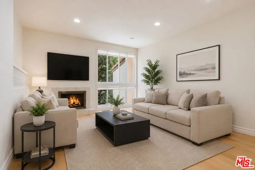 17241 Palisades Circle Pacific Palisades, CA 90272