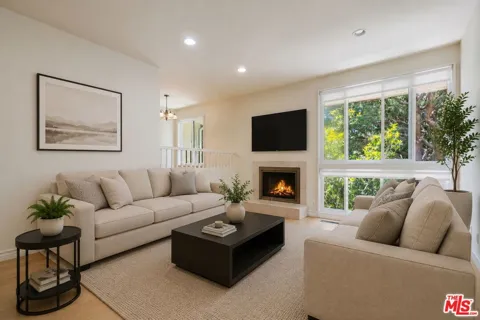 17241 Palisades Circle