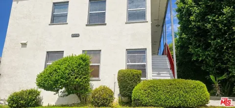 1351 S Cochran Avenue #7