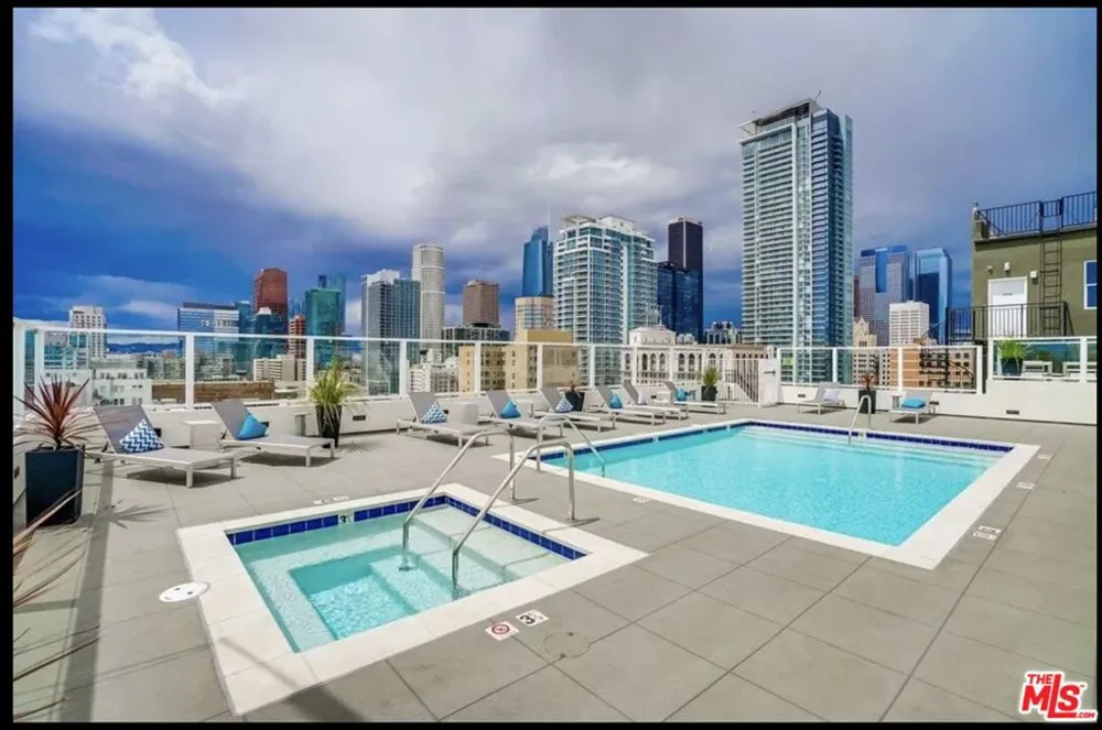 939 S Broadway #308 Los Angeles, CA 90015