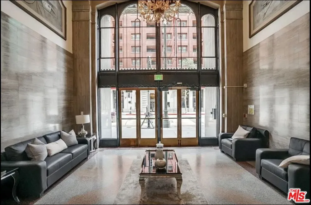 939 S Broadway #308 Los Angeles, CA 90015