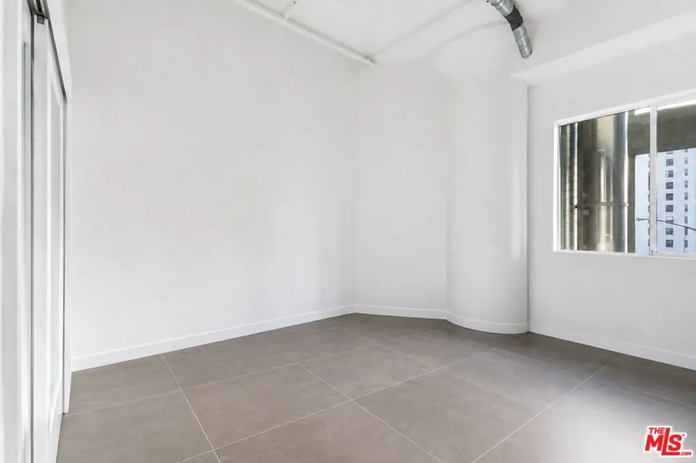 939 S Broadway #308 Los Angeles, CA 90015