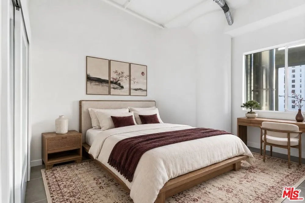 939 S Broadway #308 Los Angeles, CA 90015