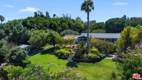 6644 Wildlife Road
