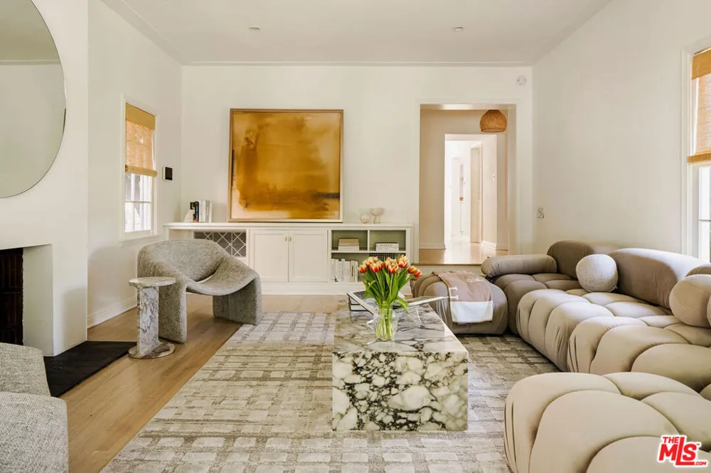 2518 Canyon Drive Los Angeles, CA 90068