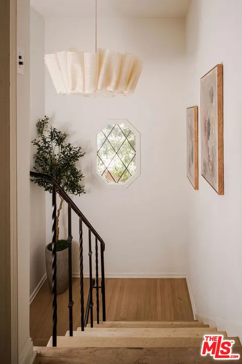 2518 Canyon Drive Los Angeles, CA 90068