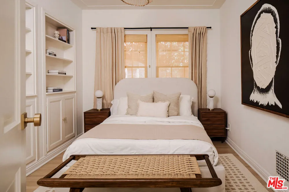 2518 Canyon Drive Los Angeles, CA 90068