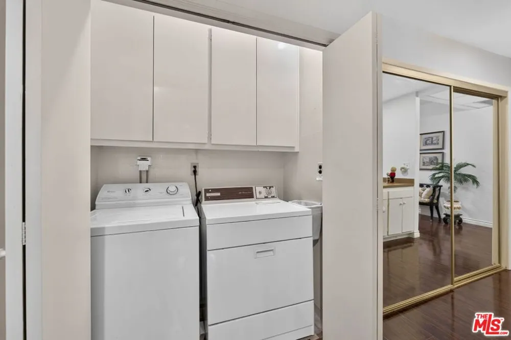 1944 Glendon Avenue #110 Los Angeles, CA 90025