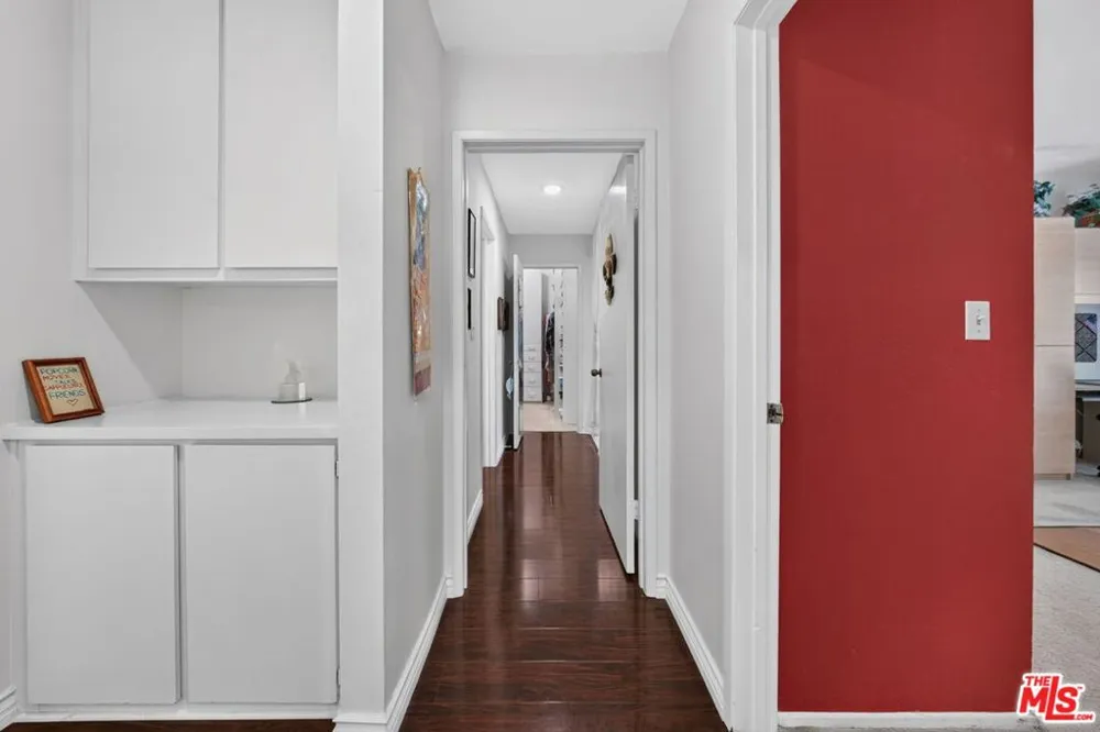 1944 Glendon Avenue #110 Los Angeles, CA 90025