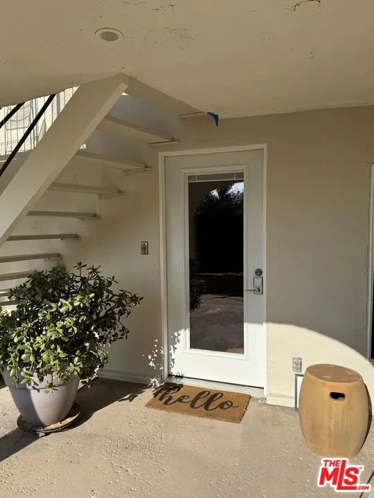 25202 Piuma Road Calabasas, CA 91302