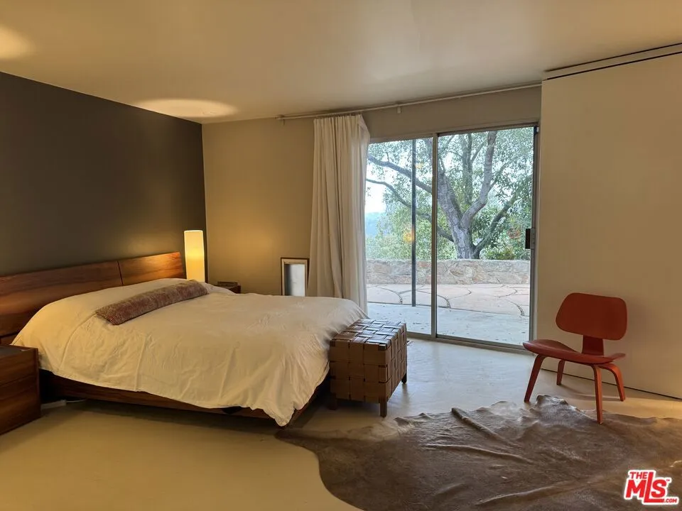 25202 Piuma Road Calabasas, CA 91302