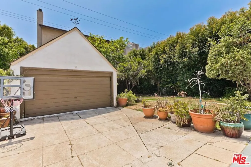 10626 Ohio Avenue Los Angeles, CA 90024
