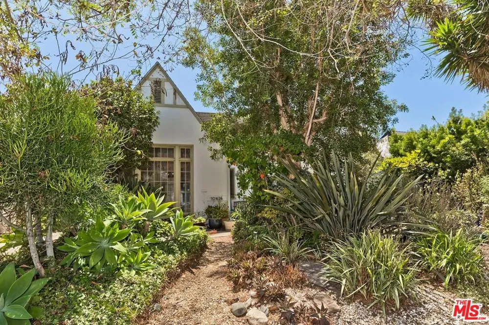 10626 Ohio Avenue Los Angeles, CA 90024