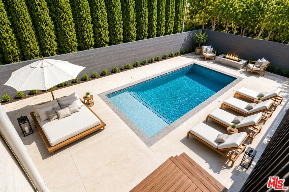 12518 W Sunset Boulevard Los Angeles, CA 90049