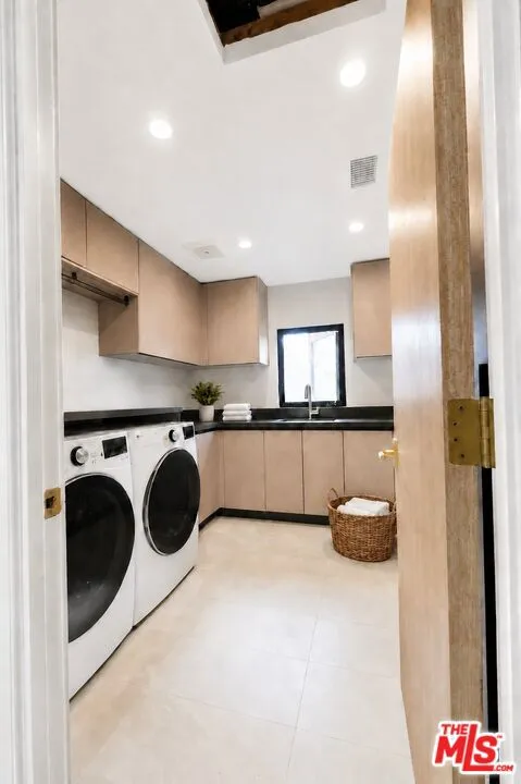 12518 W Sunset Boulevard Los Angeles, CA 90049