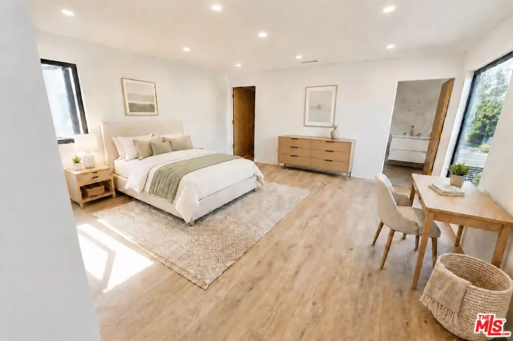 12518 W Sunset Boulevard Los Angeles, CA 90049