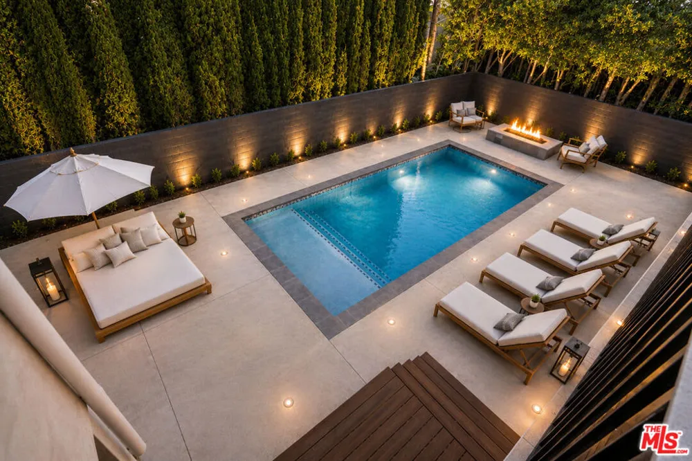 12518 W Sunset Boulevard Los Angeles, CA 90049