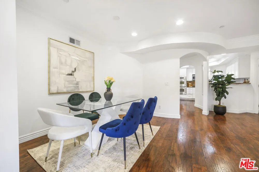 1135 Rexford Drive #302 Los Angeles, CA 90035