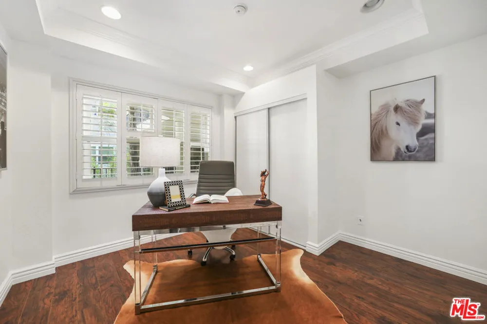 1135 Rexford Drive #302 Los Angeles, CA 90035