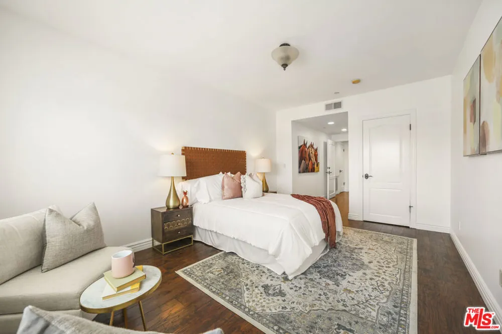 1135 Rexford Drive #302 Los Angeles, CA 90035