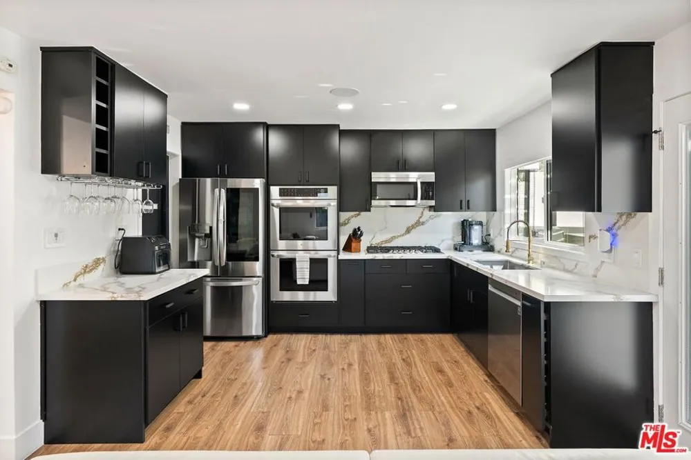 4118 Oak Hollow Road Calabasas, CA 91302