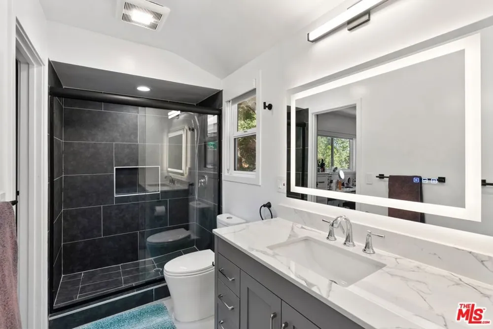 4118 Oak Hollow Road Calabasas, CA 91302