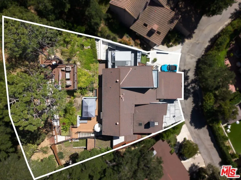 4118 Oak Hollow Road Calabasas, CA 91302