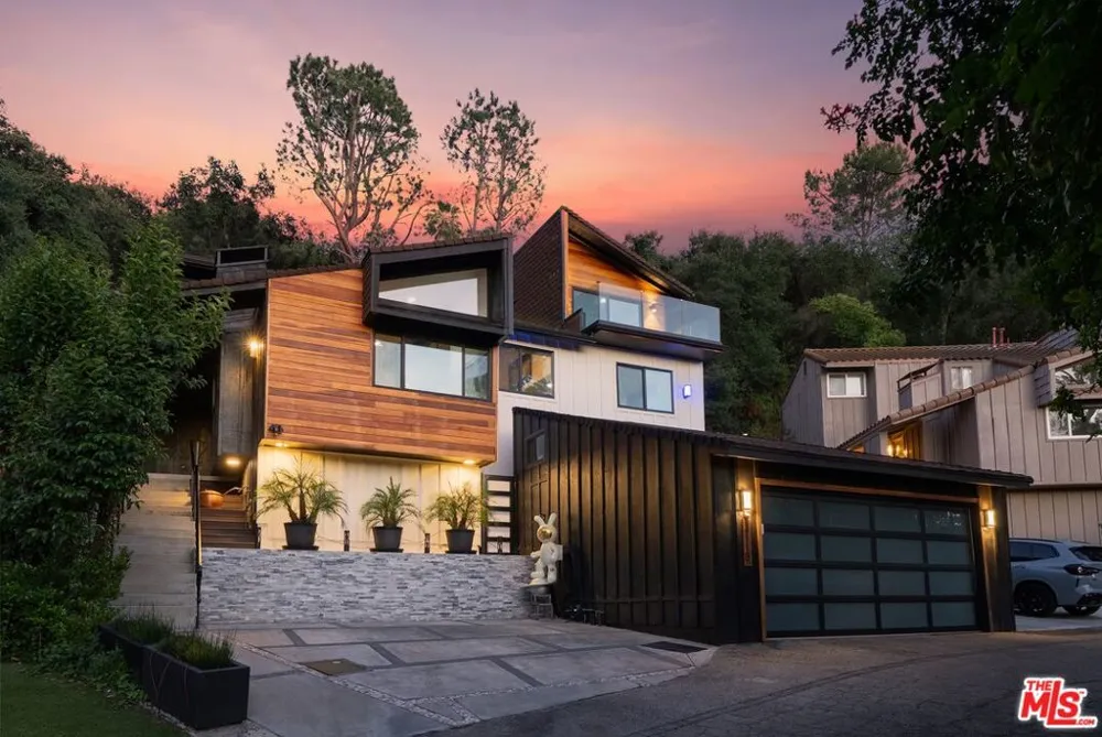 4118 Oak Hollow Road Calabasas, CA 91302