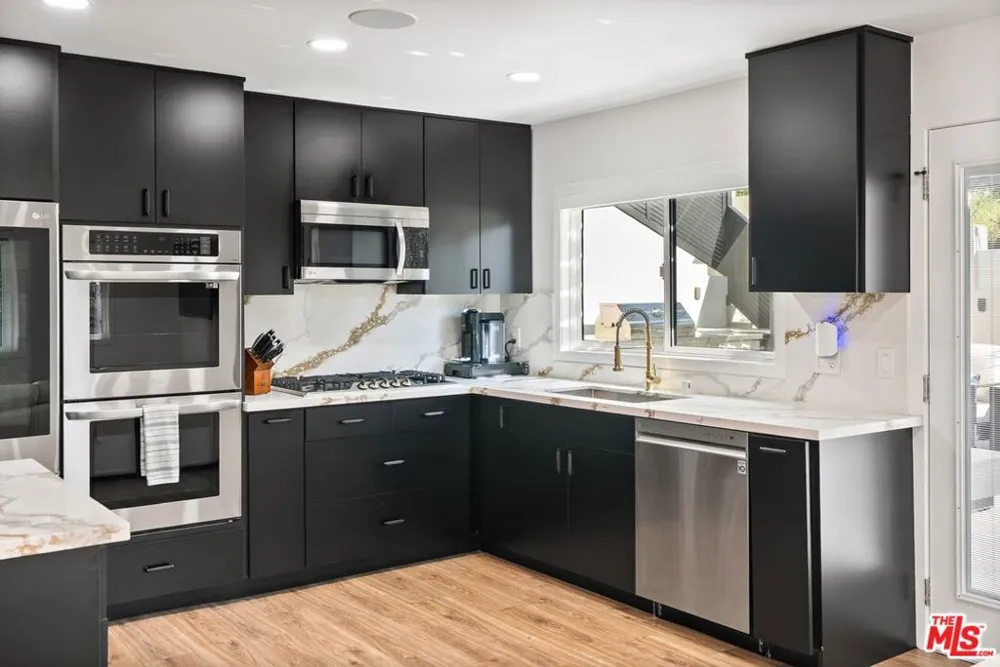 4118 Oak Hollow Road Calabasas, CA 91302