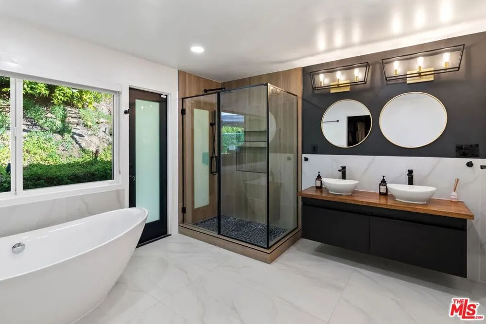4118 Oak Hollow Road Calabasas, CA 91302