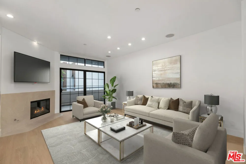200 Swall Drive #PH9 Beverly Hills, CA 90211