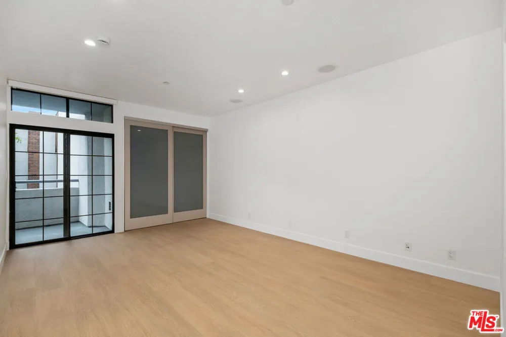 200 Swall Drive #PH9 Beverly Hills, CA 90211