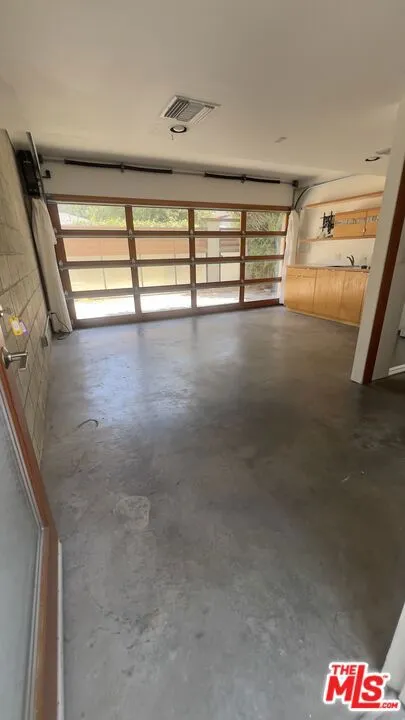 656 Angelus Place Los Angeles, CA 90291