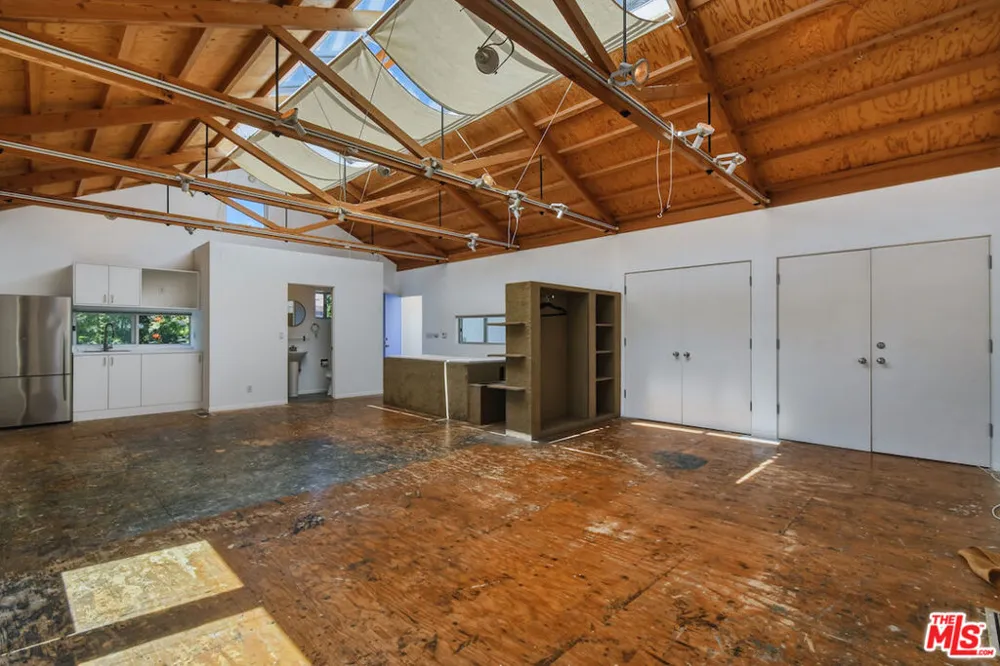 656 Angelus Place Los Angeles, CA 90291