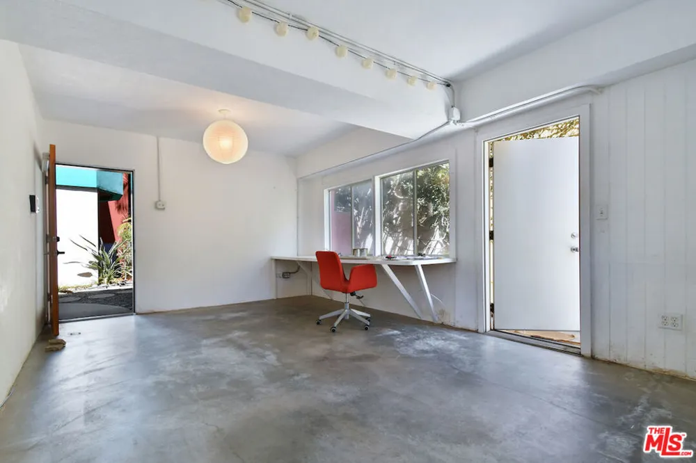 656 Angelus Place Los Angeles, CA 90291
