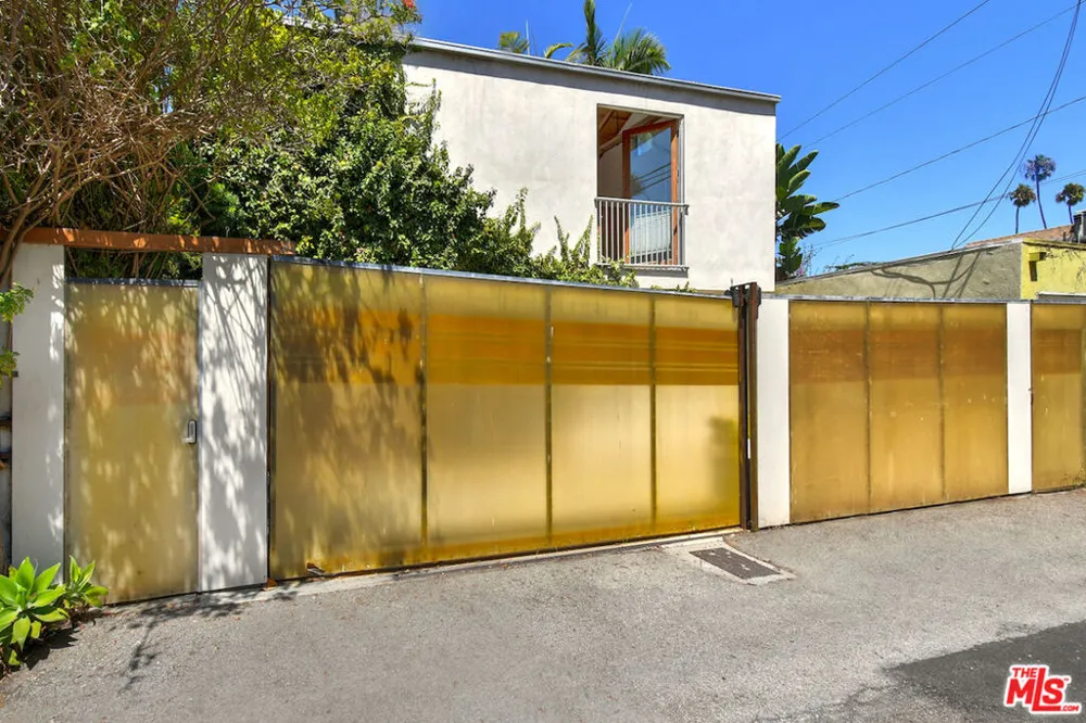 656 Angelus Place Los Angeles, CA 90291
