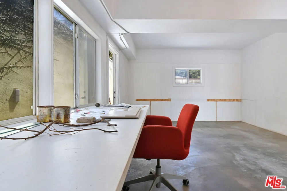 656 Angelus Place Los Angeles, CA 90291