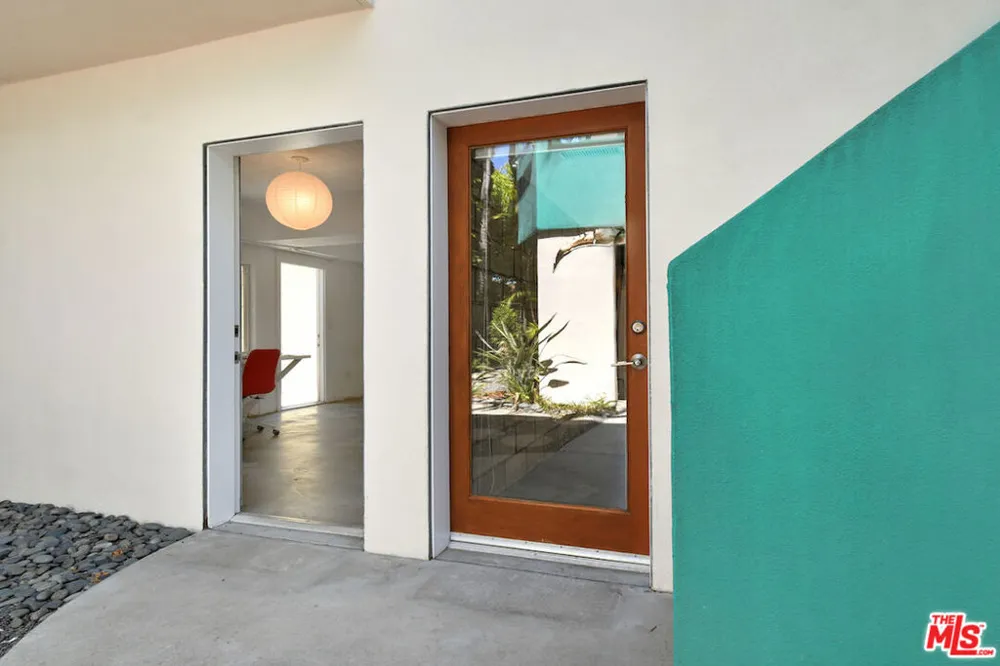 656 Angelus Place Los Angeles, CA 90291