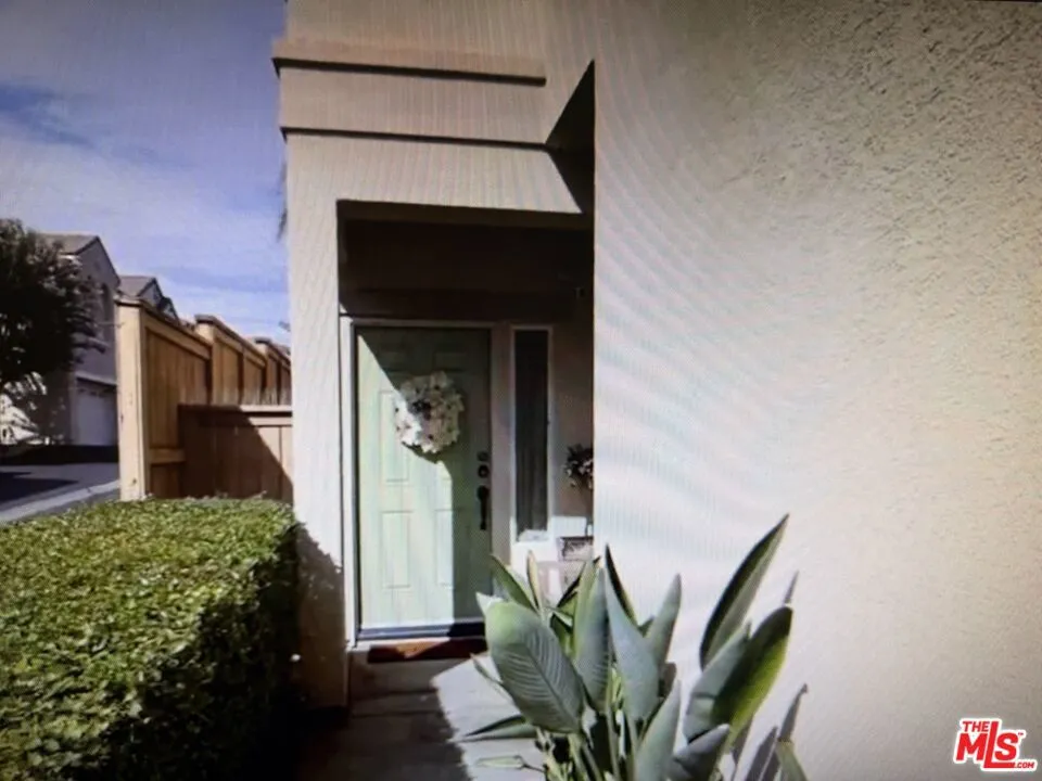 12452 Sonoma Drive Pacoima, CA 91331