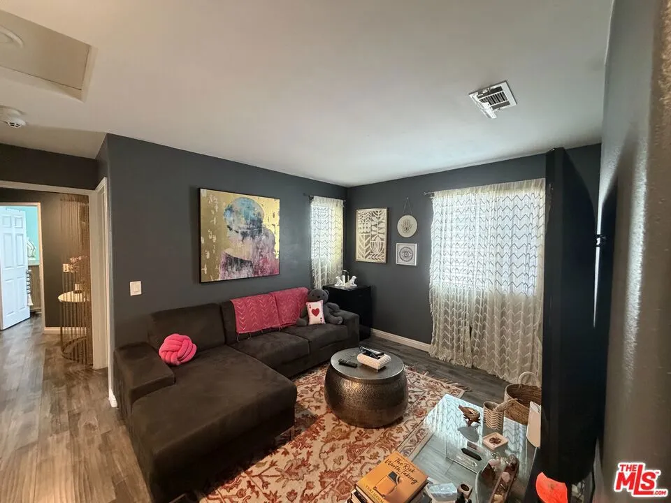 12452 Sonoma Drive Pacoima, CA 91331