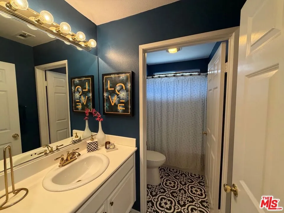 12452 Sonoma Drive Pacoima, CA 91331